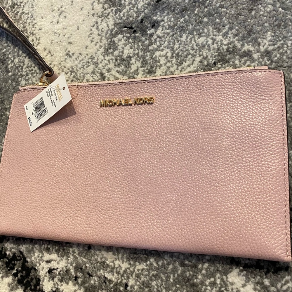 SOLD!!!!NWT Michael Kors Light blossom lg wristlet - Picture 1 of 7